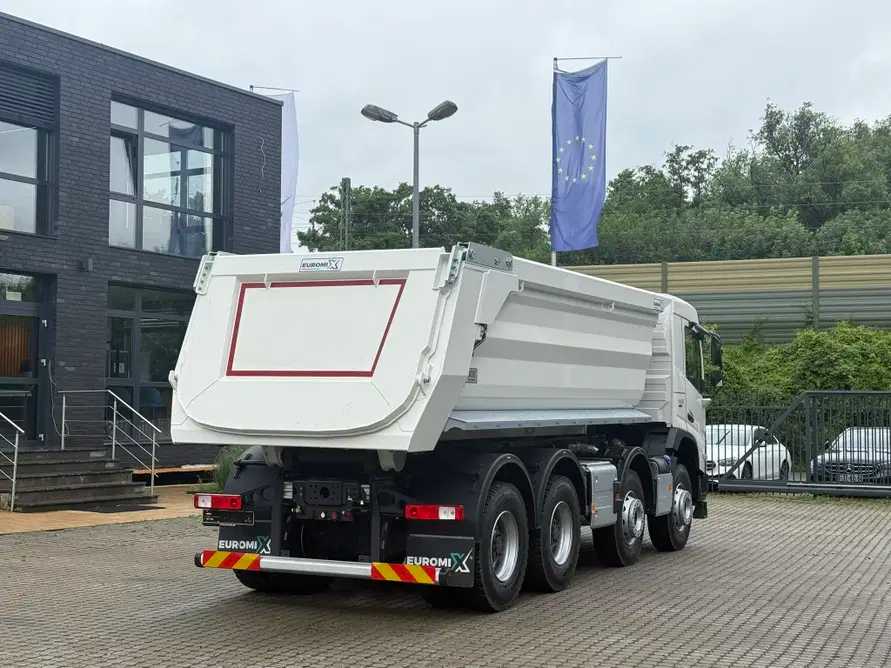 Tipper Volvo 2026