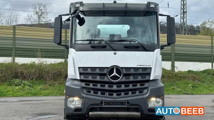 Concrete Mixer Mercedes Benz 2026