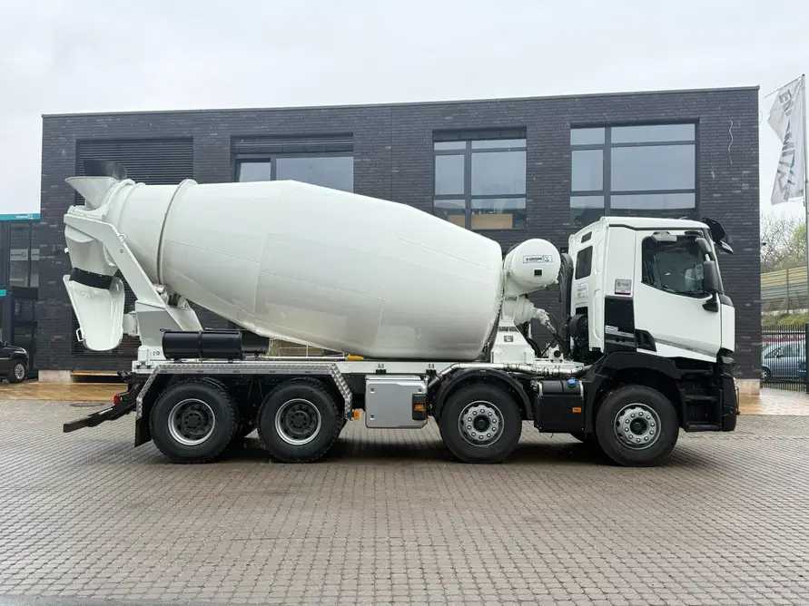 Concrete Mixer Renault 2026