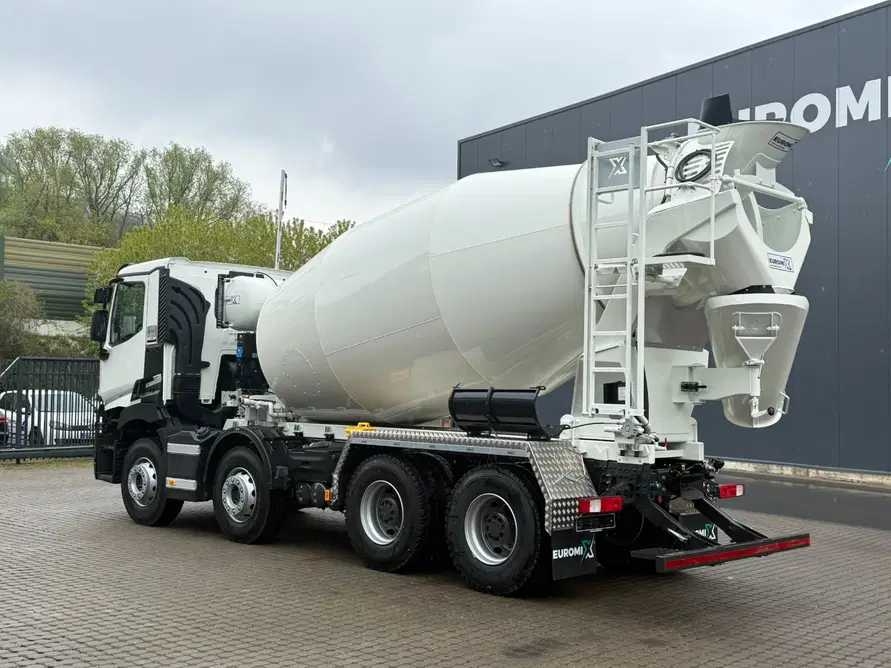 Concrete Mixer Renault 2026