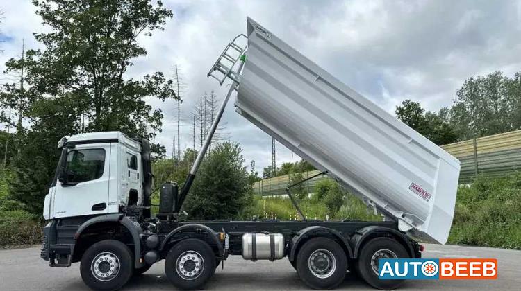 Tipper Mercedes Benz 2026