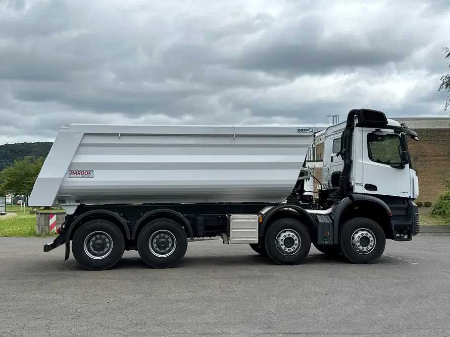 Tipper Mercedes Benz 2026
