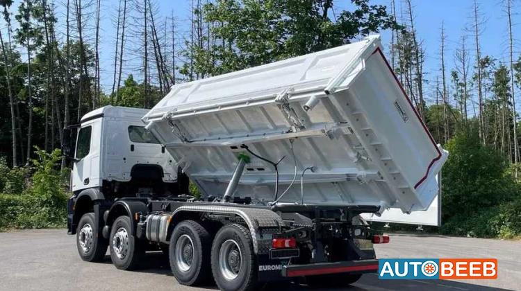 Tipper Mercedes Benz 2026