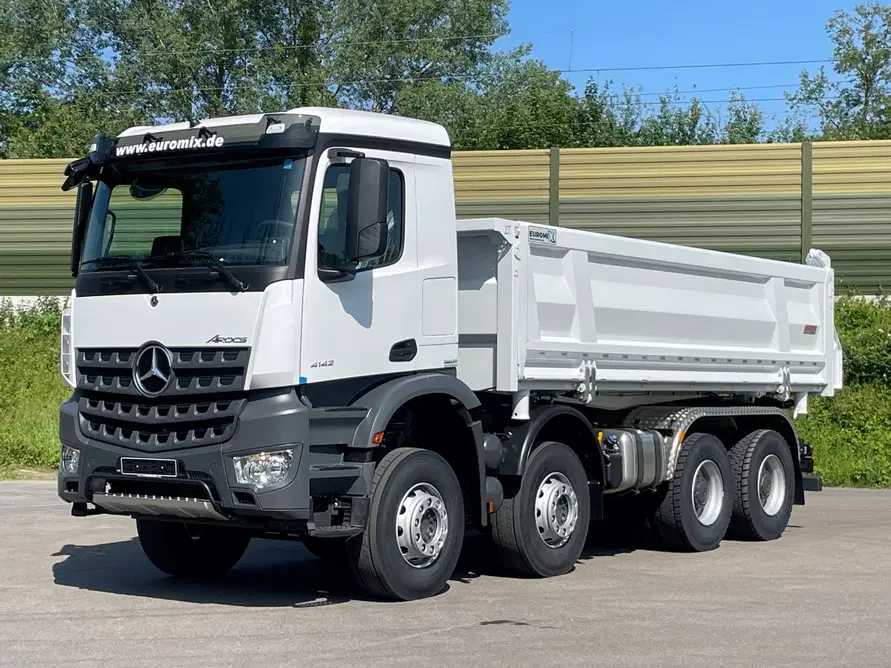 Tipper Mercedes Benz 2026