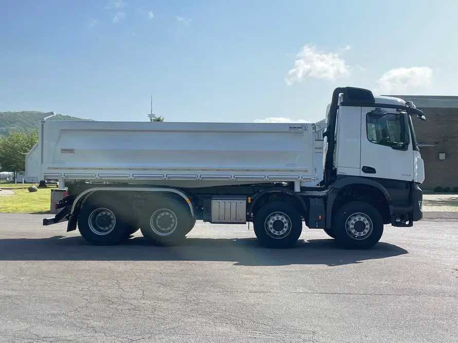 Tipper Mercedes Benz 2026