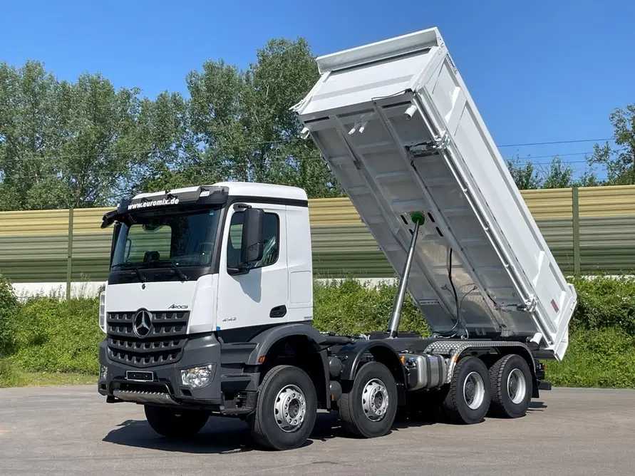 Tipper Mercedes Benz 2026