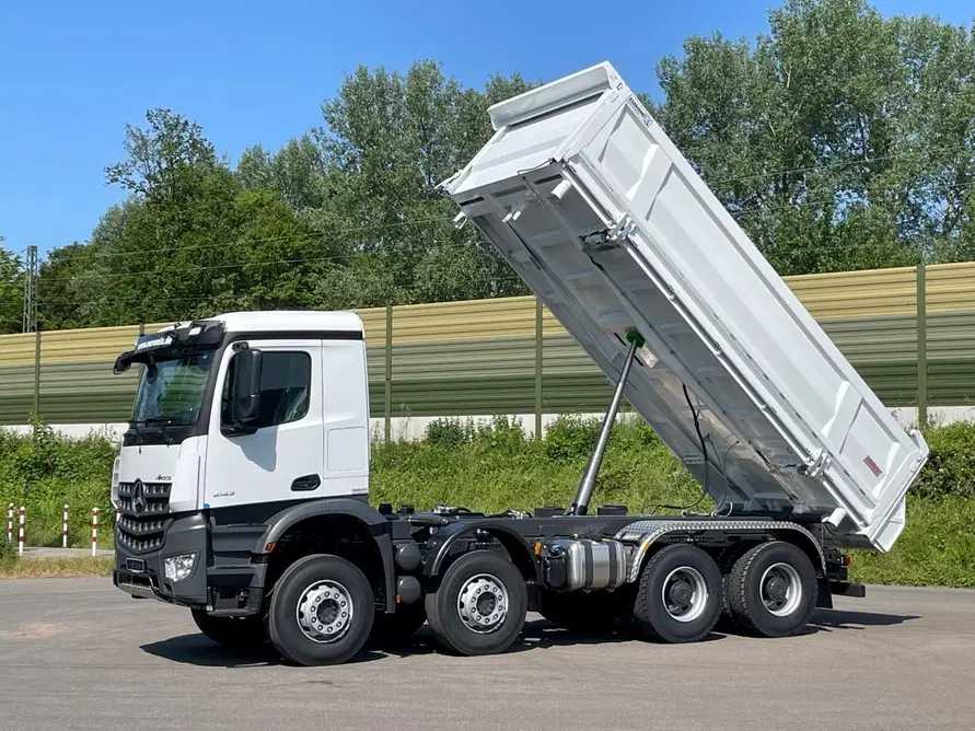Tipper Mercedes Benz 2026