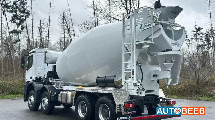 Concrete Mixer Mercedes Benz 2026