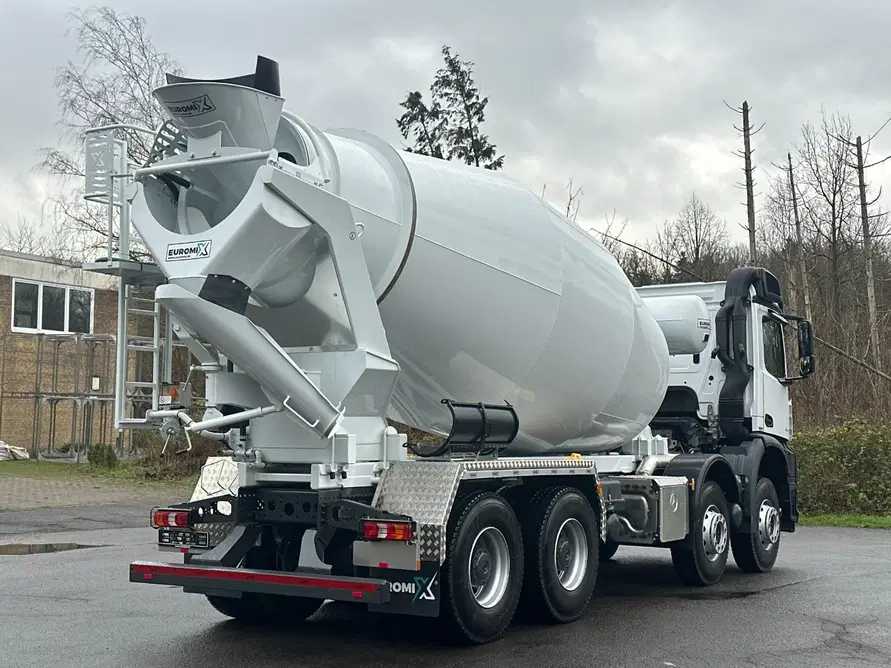 Concrete Mixer Mercedes Benz 2026