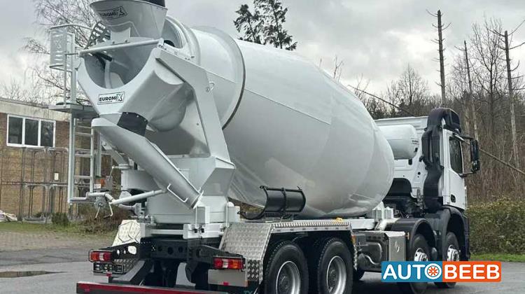 Concrete Mixer Mercedes Benz 2026