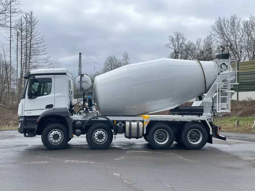 Concrete Mixer Mercedes Benz 2026