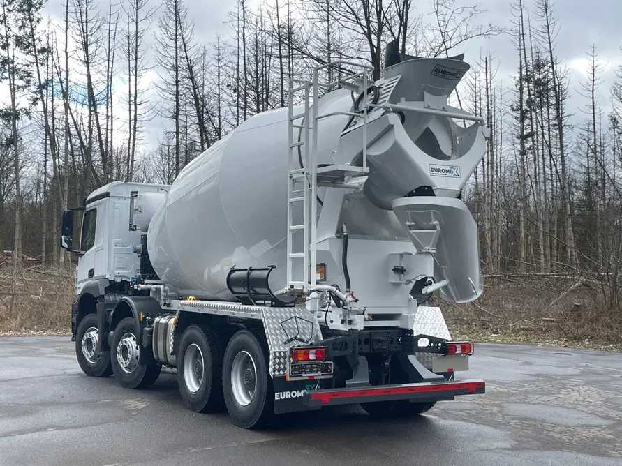 Concrete Mixer Mercedes Benz 2026