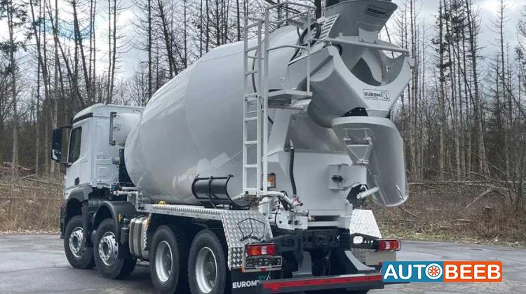 Concrete Mixer Mercedes Benz 2026