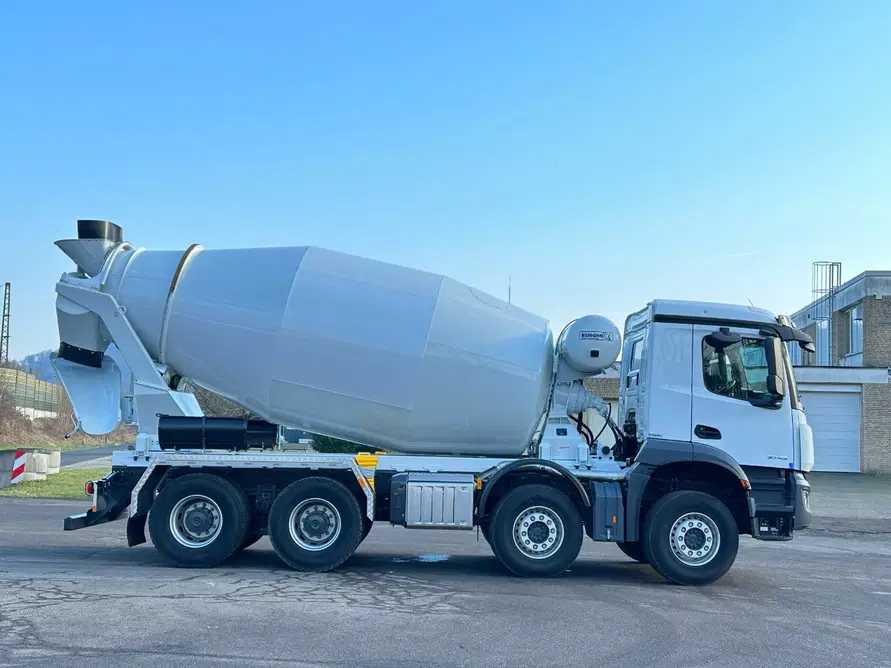 Concrete Mixer Mercedes Benz 2026