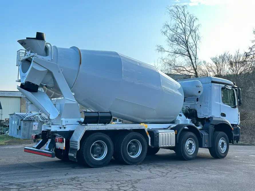 Concrete Mixer Mercedes Benz 2026