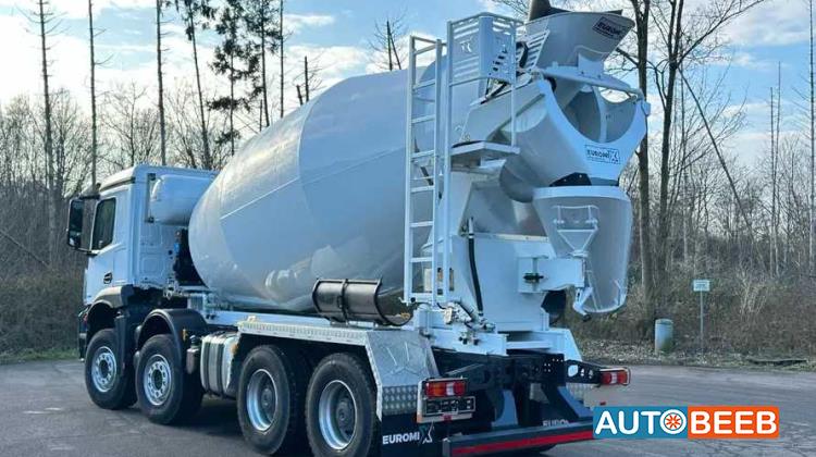 Concrete Mixer Mercedes Benz 2026