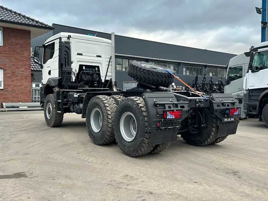 Tractor Unit MAN 2025
