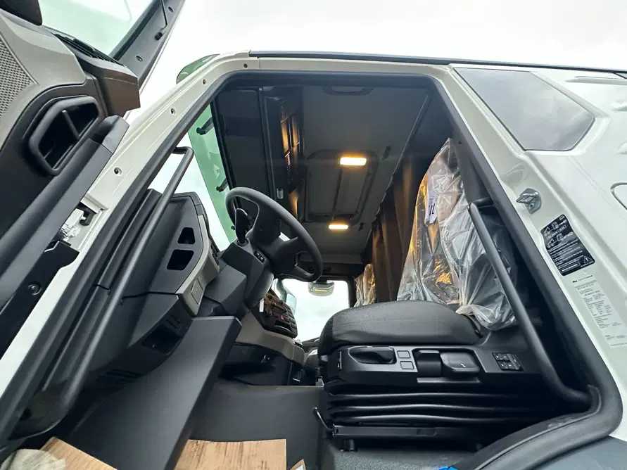 Tractor Unit MAN 2025