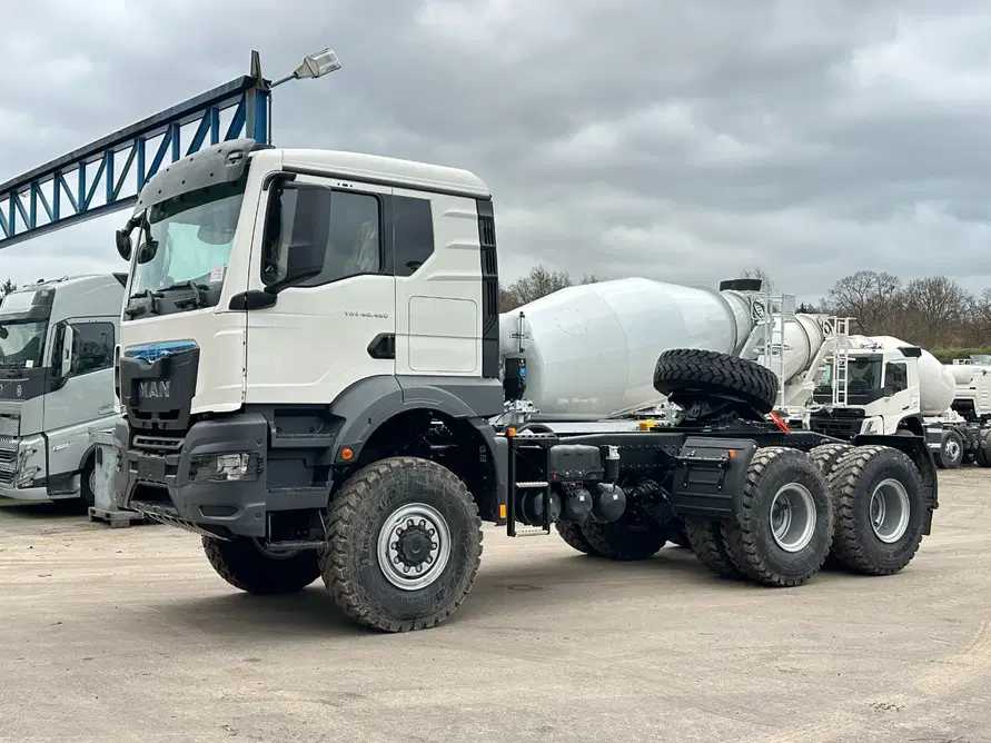 Tractor Unit MAN 2025