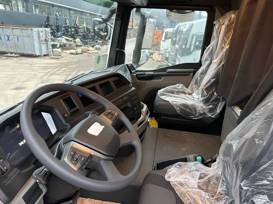 Tractor Unit MAN 2025