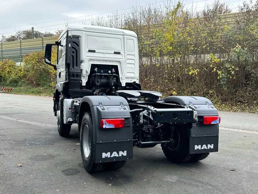 Tractor Unit MAN 2025