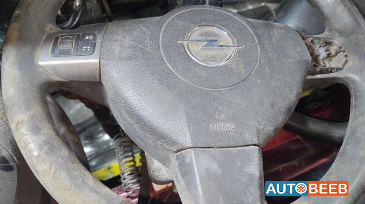 Cabin  Steering Wheel Opel Vectra