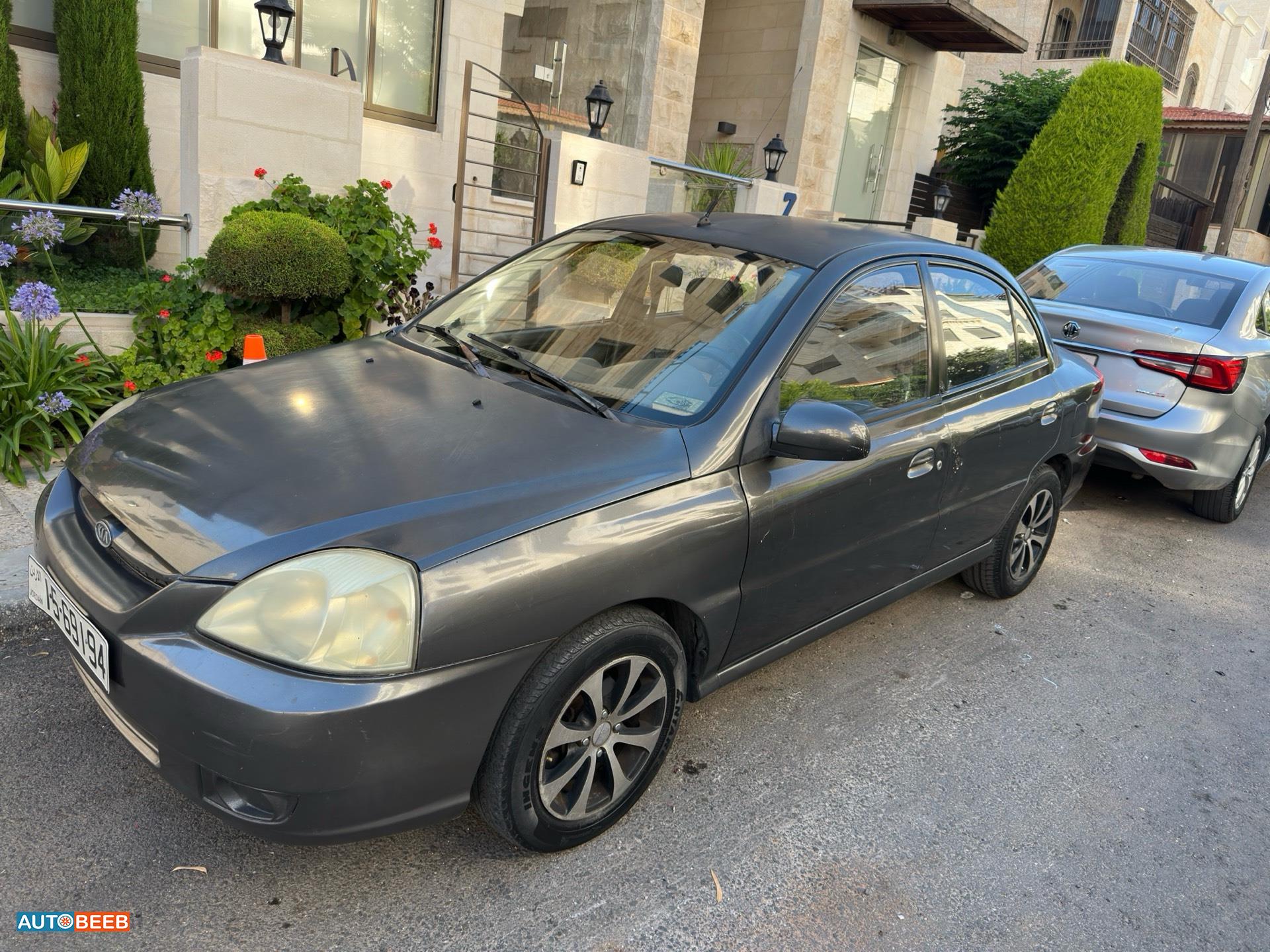 كيا ريو 2005