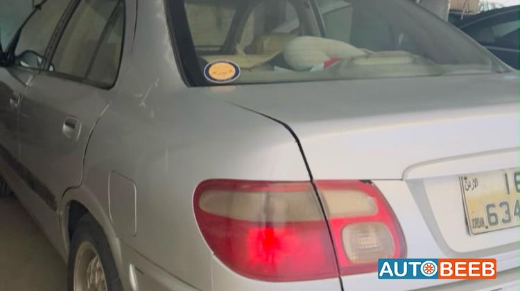 Nissan Sunny 2001