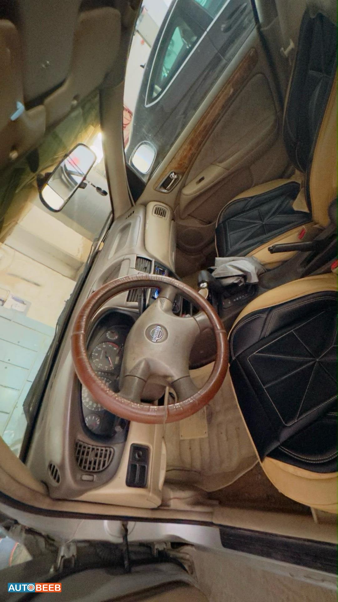 Nissan Sunny 2001