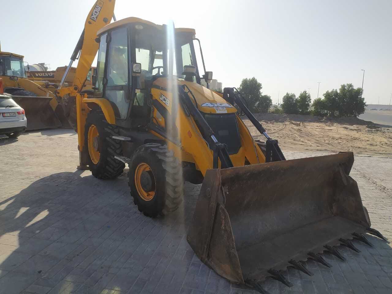 لودر - جرافة جي سي بي 2019