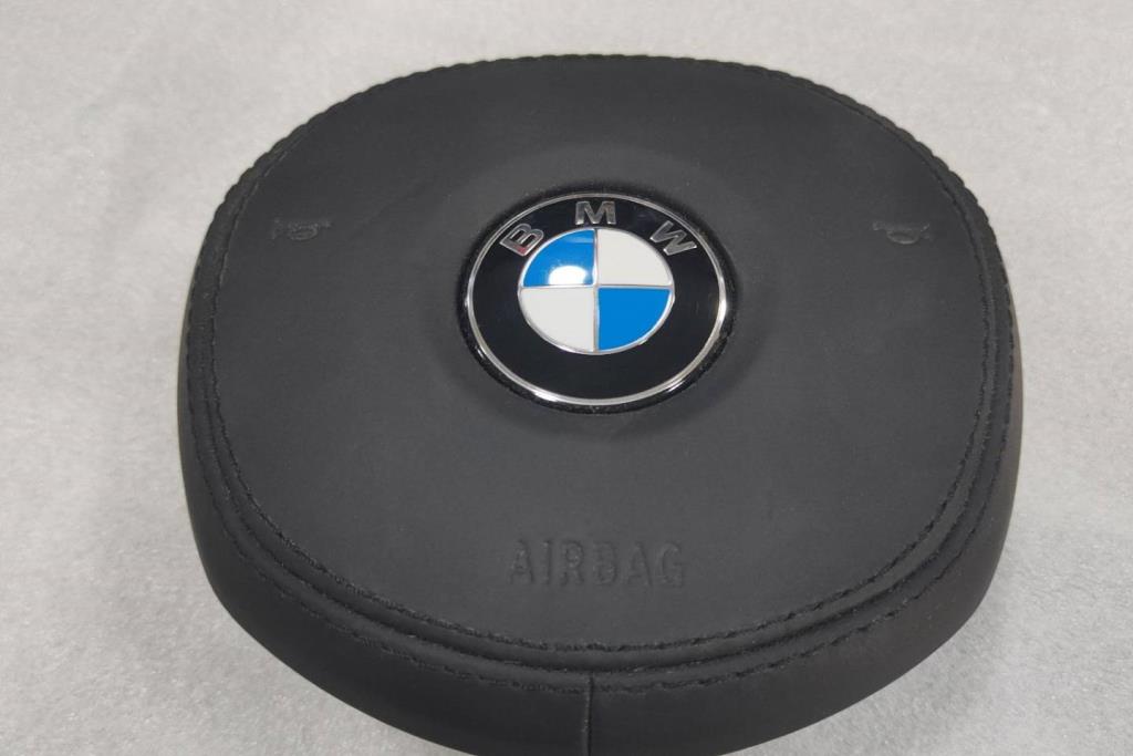 Cabin  Steering Wheel BMW 530