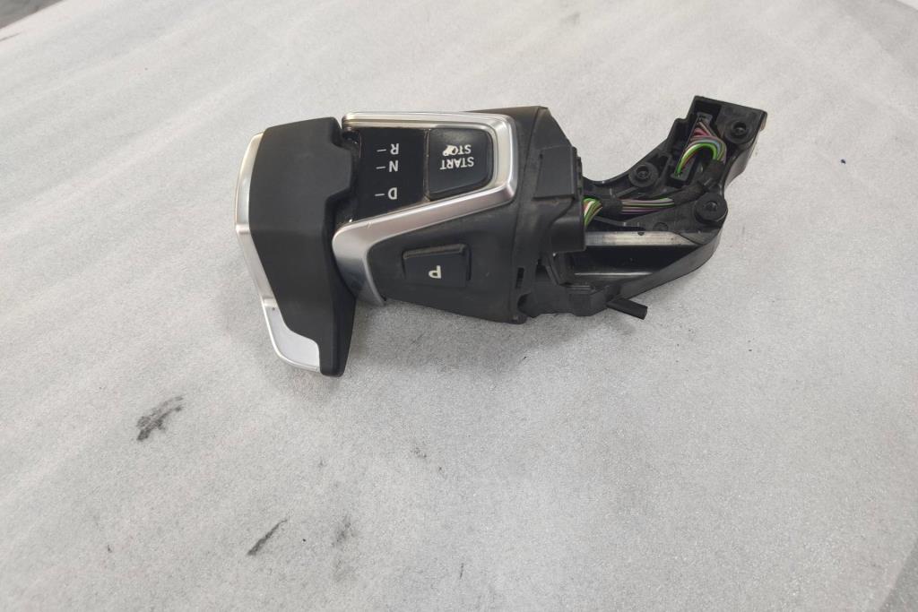 Cabin  Control buttons BMW i3