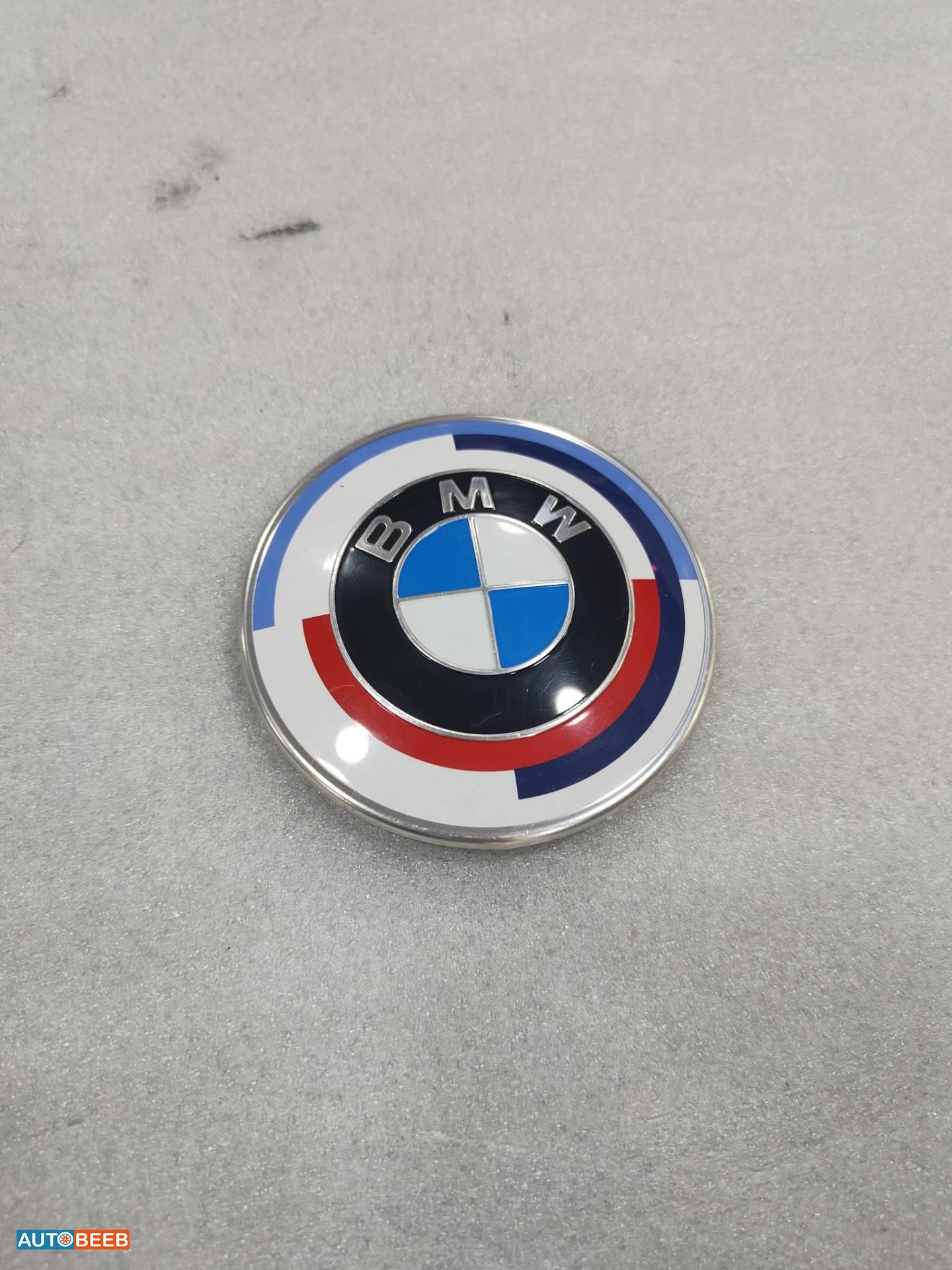 Body  Emblems BMW 530
