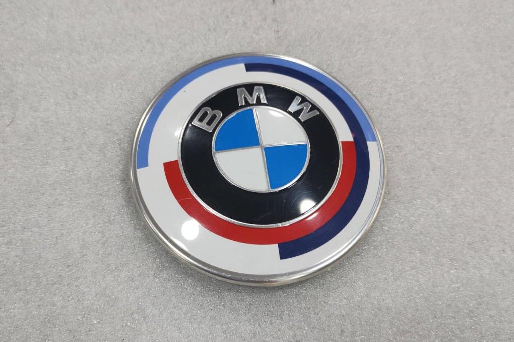 Body  Emblems BMW 530