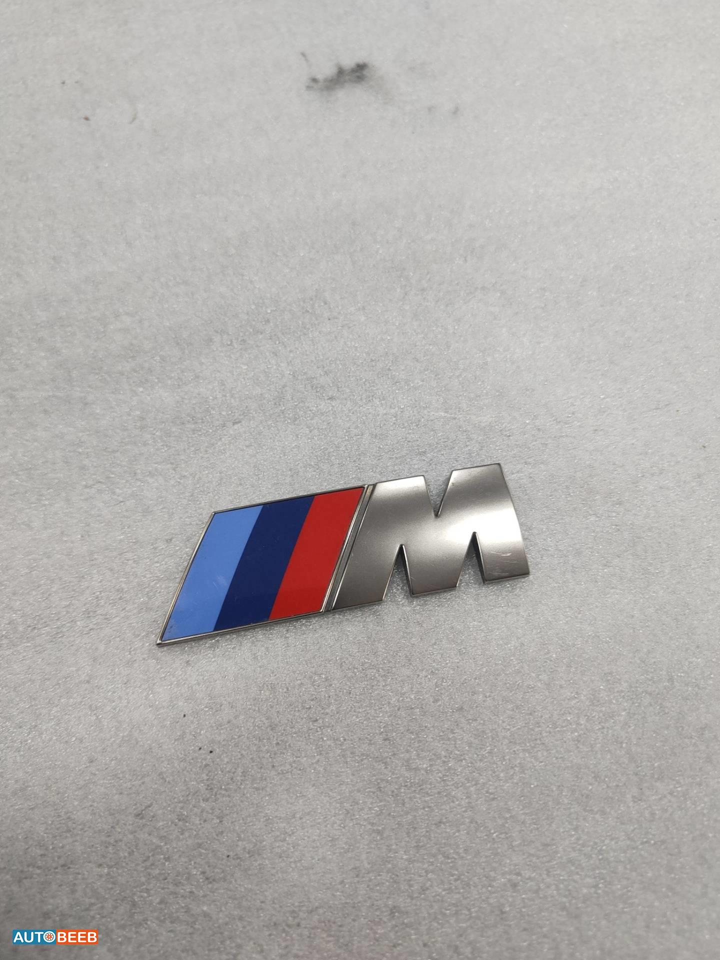Body  Emblems BMW 530