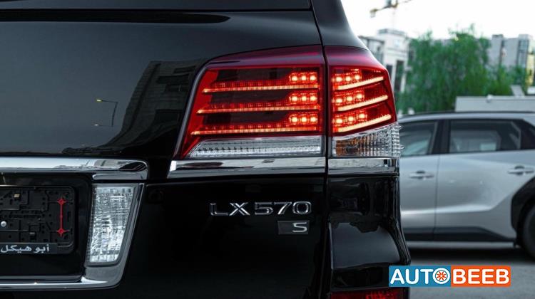 Lexus LX570 2015