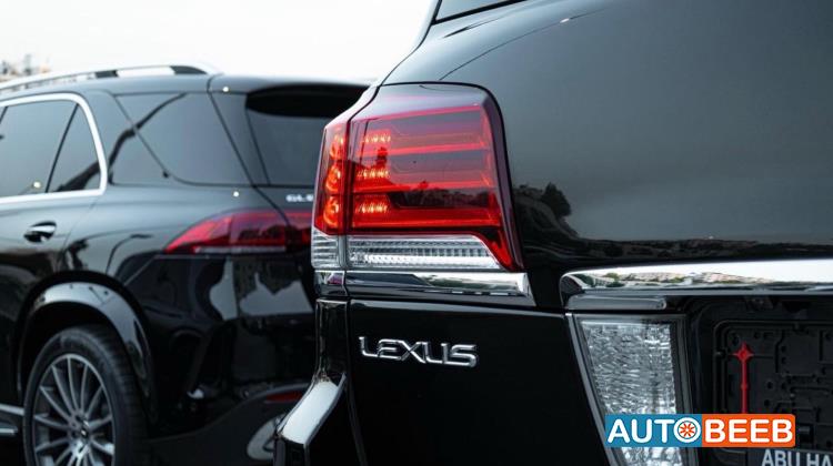 Lexus LX570 2015