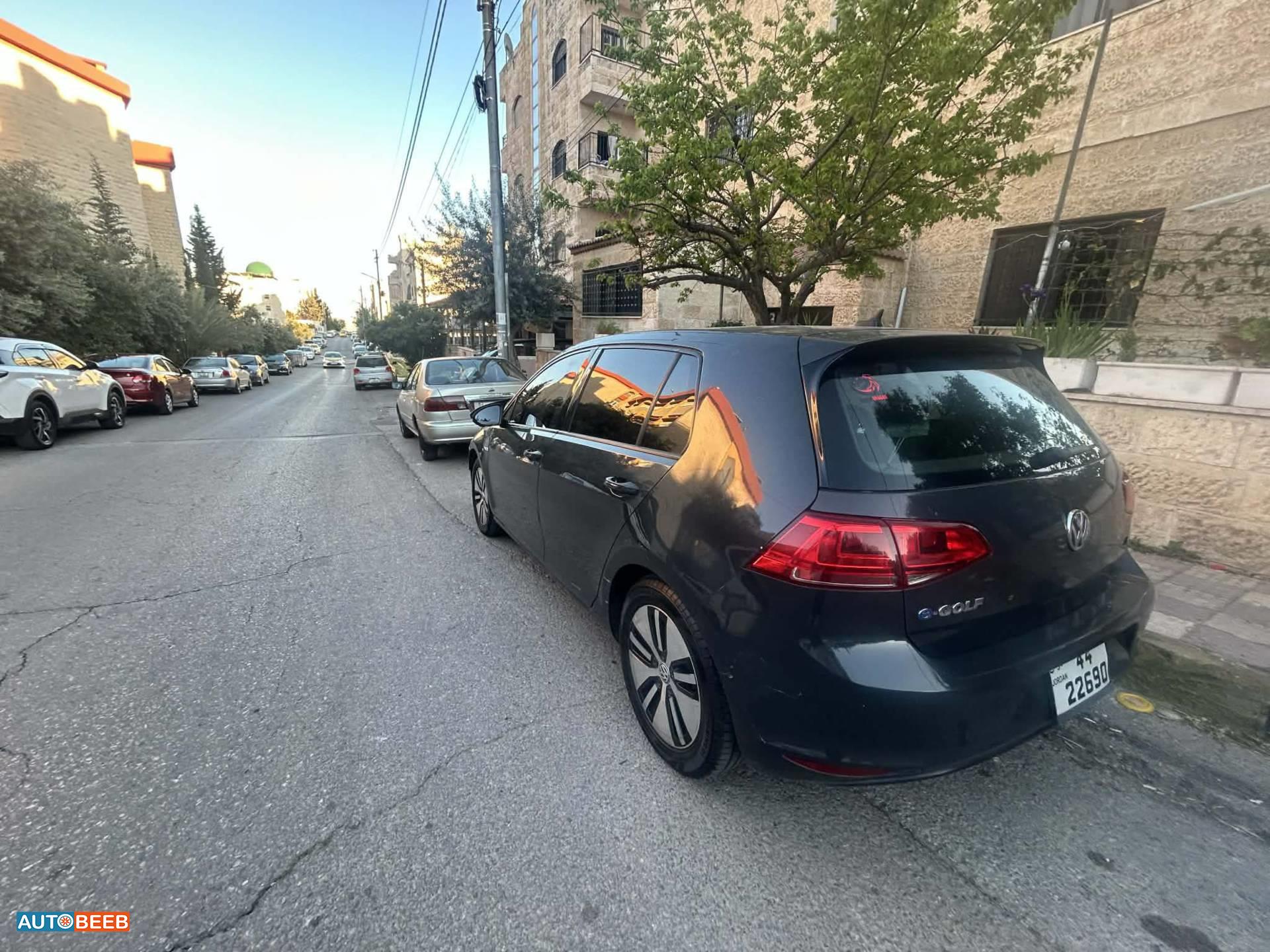 Volkswagen E-Golf 2016