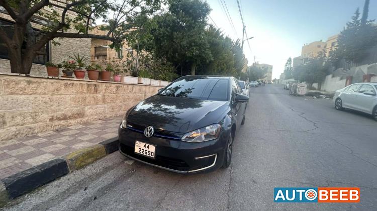 Volkswagen E-Golf 2016