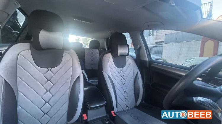 Volkswagen E-Golf 2016