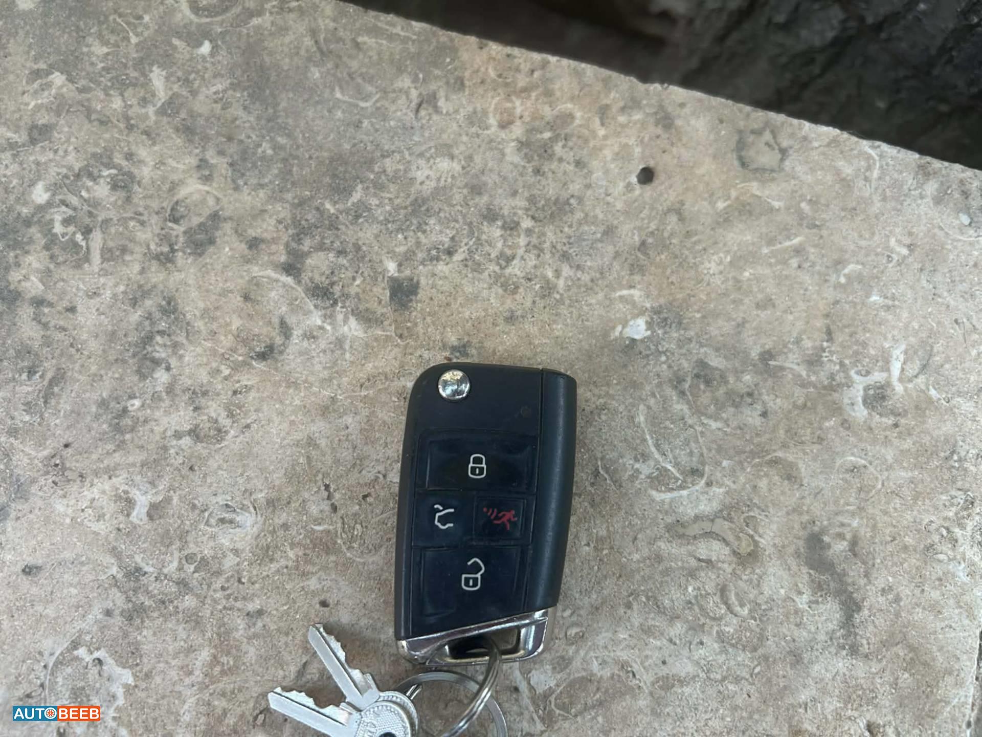 Volkswagen E-Golf 2016