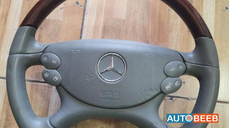 Cabin  Steering Wheel Mercedes Benz E200