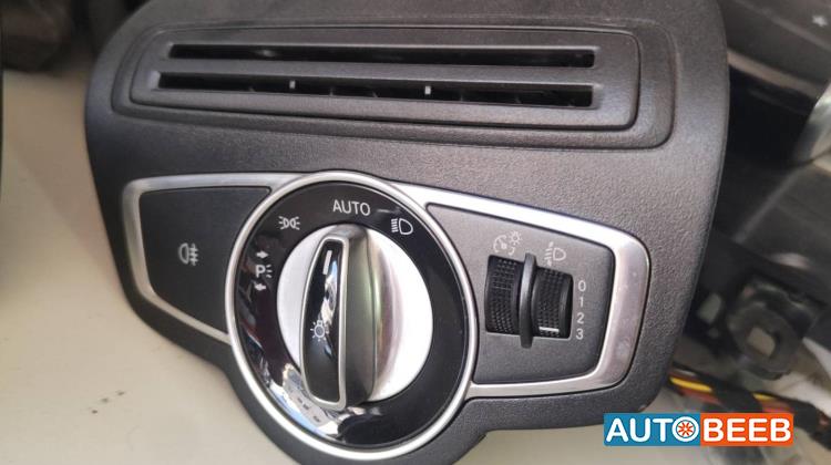 Cabin  Control buttons Mercedes Benz S350