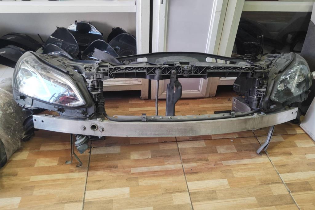 Body  Bumper Mercedes Benz E200