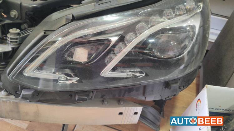 Lights Front light Mercedes Benz E200