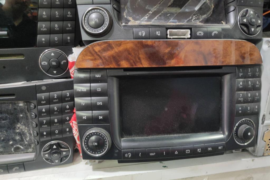 Electronics MP3 Player Mercedes Benz S350