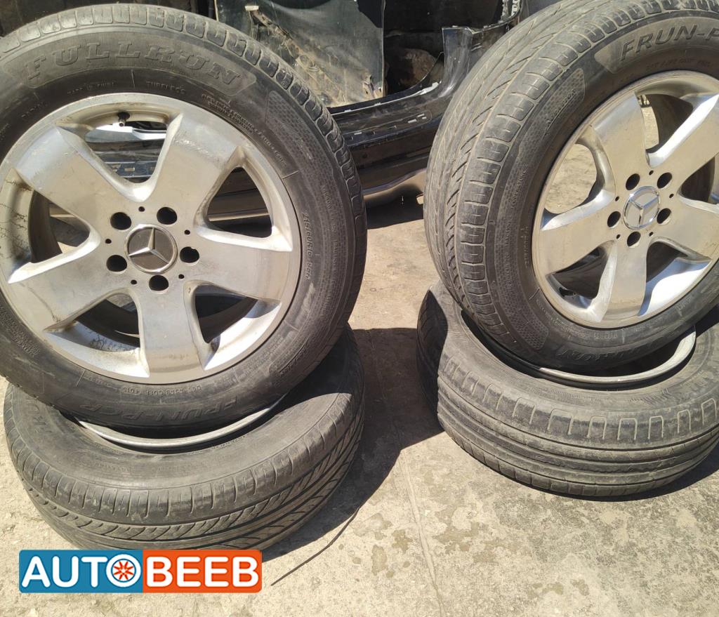 Wheel and Rims Rims Mercedes Benz E200