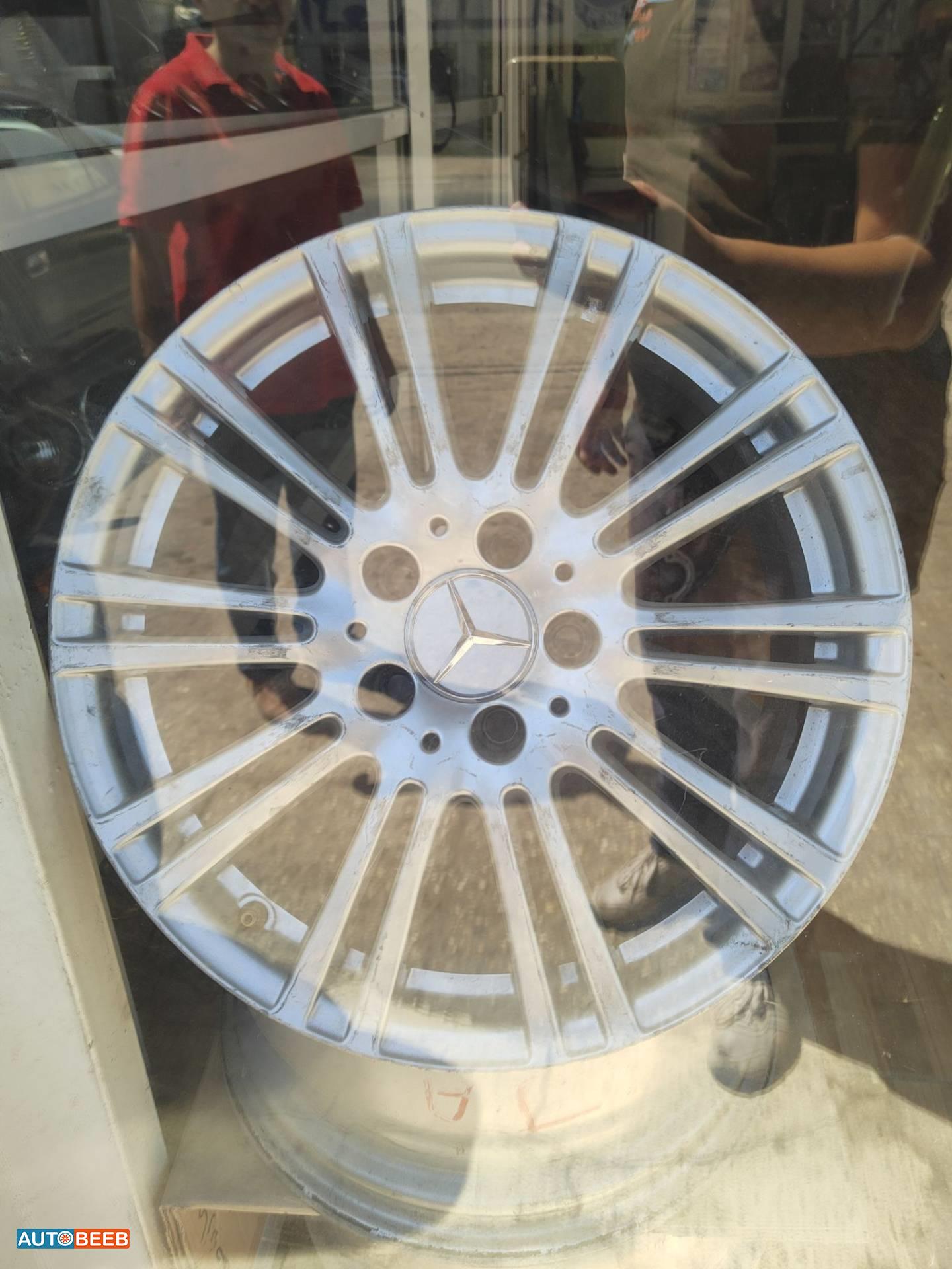 Wheel and Rims Rims Mercedes Benz E200