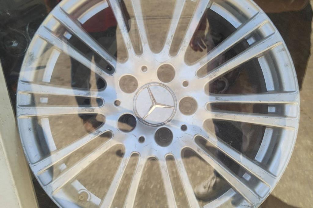 Wheel and Rims Rims Mercedes Benz E200