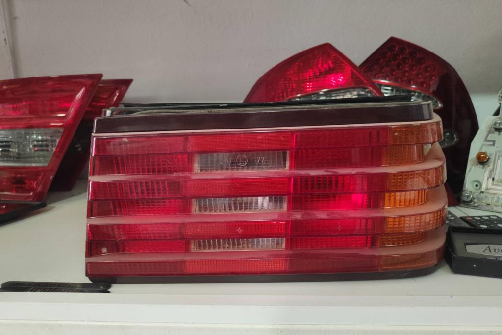 Lights Rear light Mercedes Benz SL320